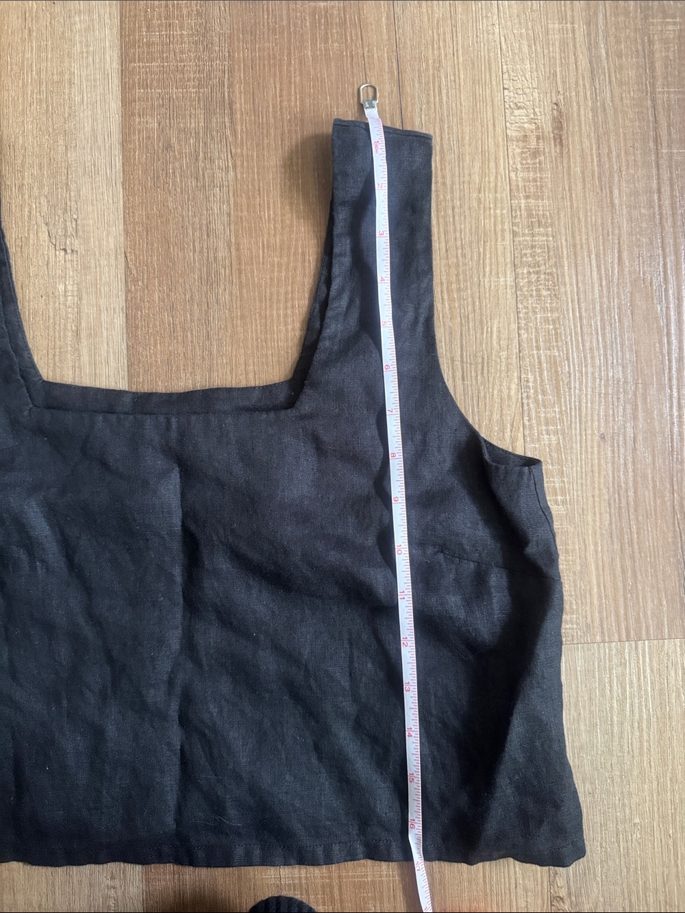 The Reset R Label Linen Tank crop - Picture 5 of 5